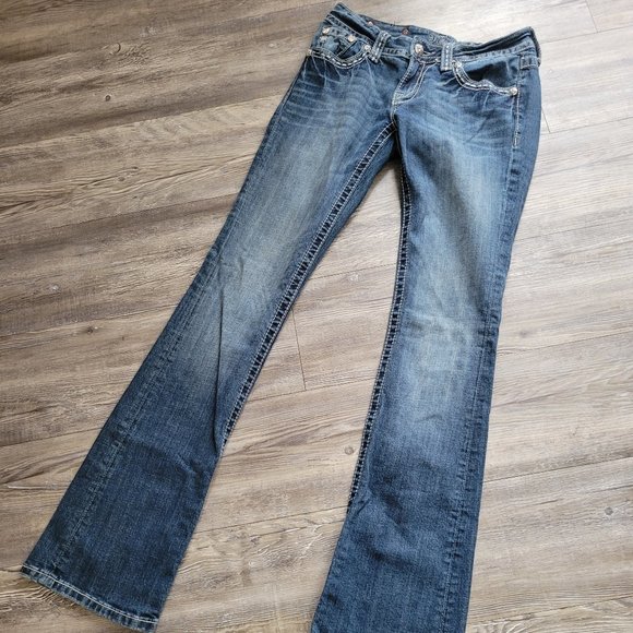 Miss Me Woman's Jeans - Picture 1 of 4